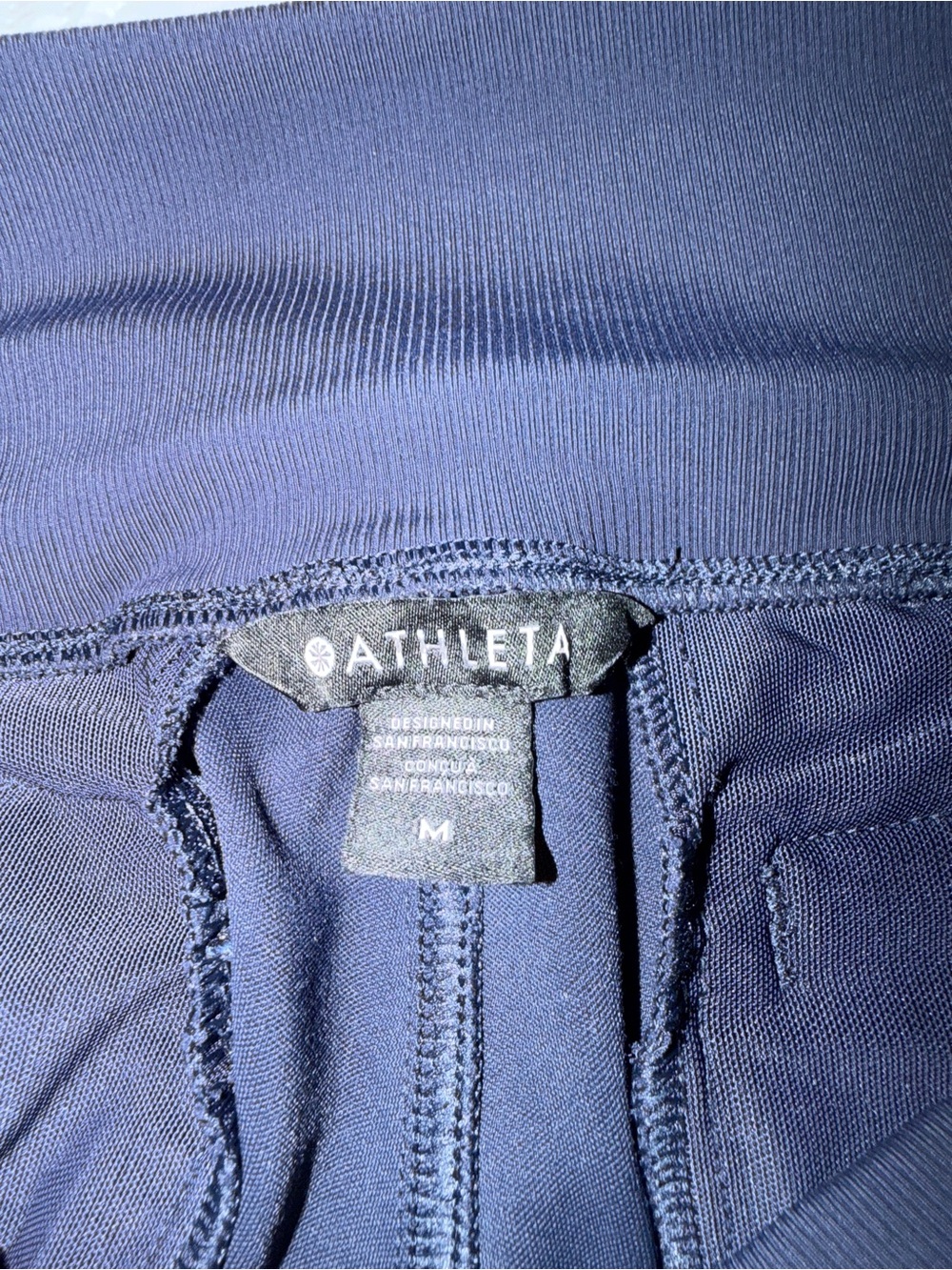 Athleta Navy Tapered Venice Jogger Pants - Size Medium - Picture 14 of 16